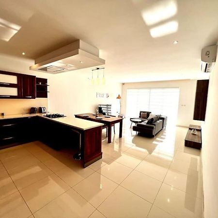 Viewline Seaview Modern 3 Bedroom Apartment マルサシュロック エクステリア 写真